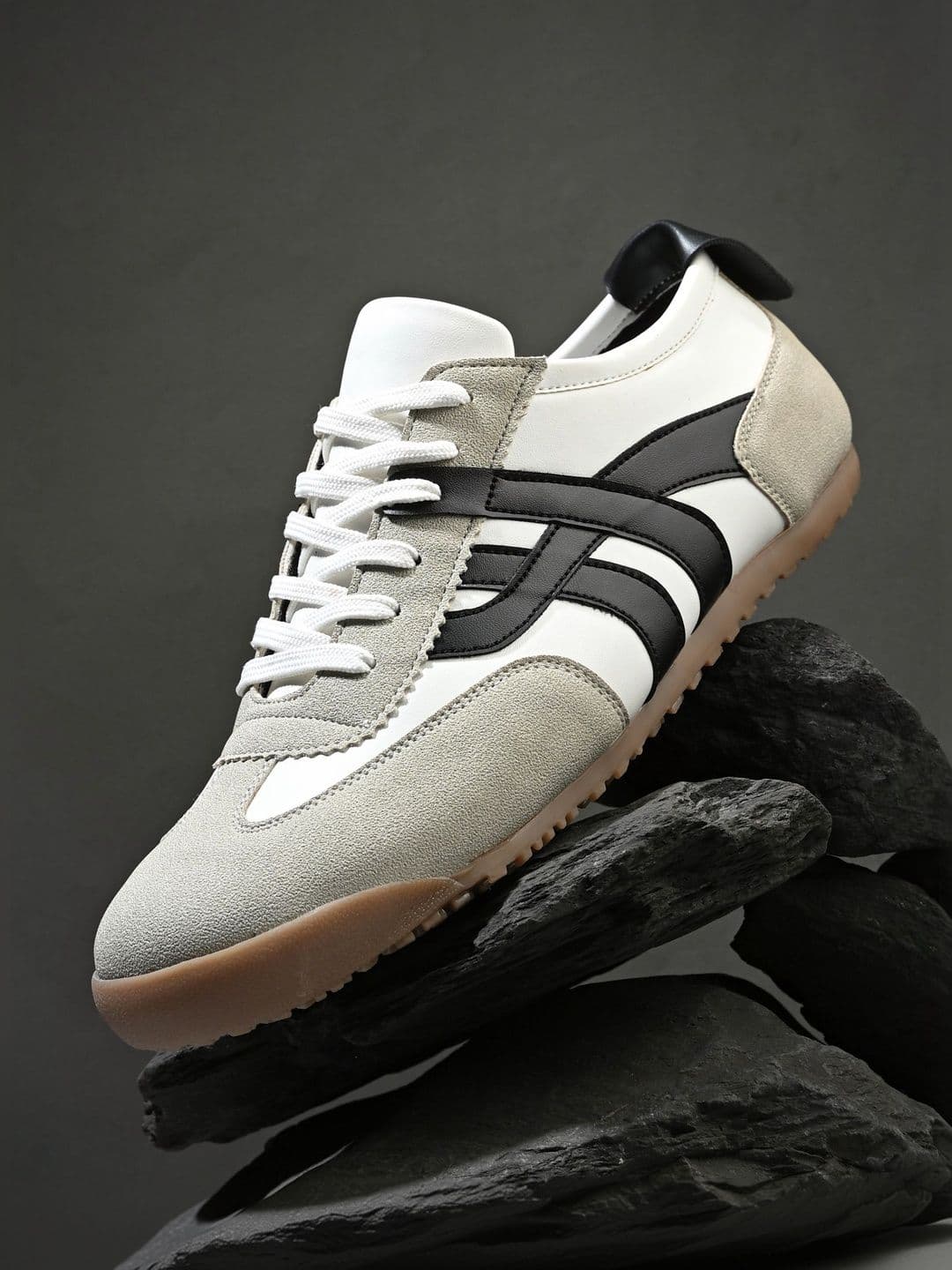The Roadster Lifestyle Co Men Round Toe Sneakers Casual Shoes - view 1