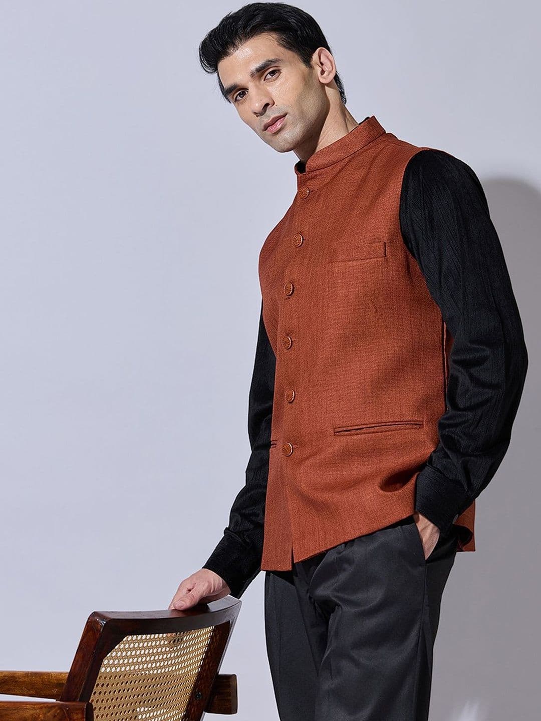 SHOWOFFFF Mandarin Collar Sleeveless Nehru Jacket - view 1
