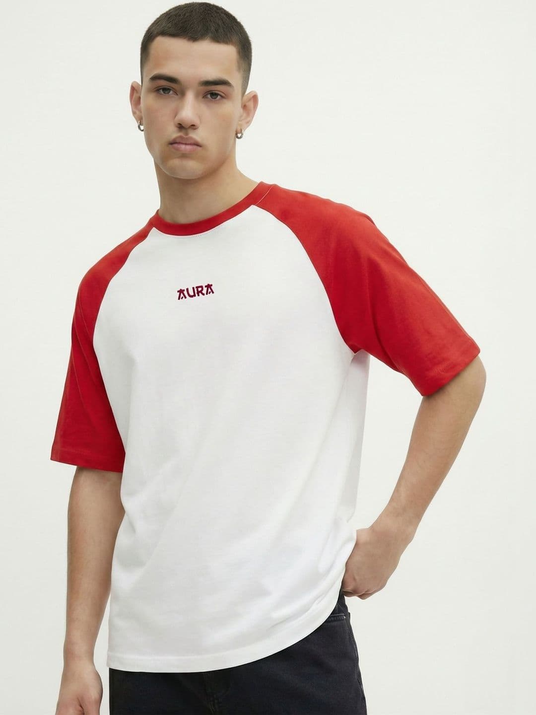 glitchez Men Brand Logo Colourblocked T-shirt - view 1
