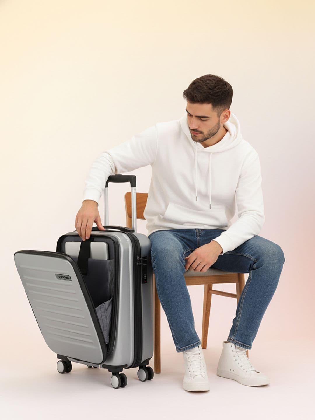 WROGN Kangaroo Laptop Hard 8 Wheel Cabin Trolley Suitcase - 20 Inch - 38L - view 1
