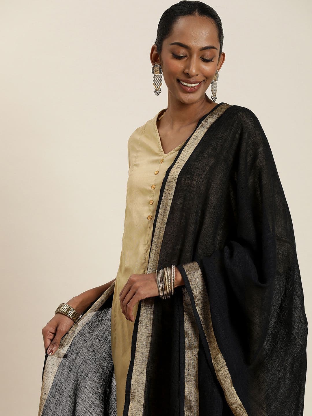 Taavi Handloom Dupatta with Zari - view 1