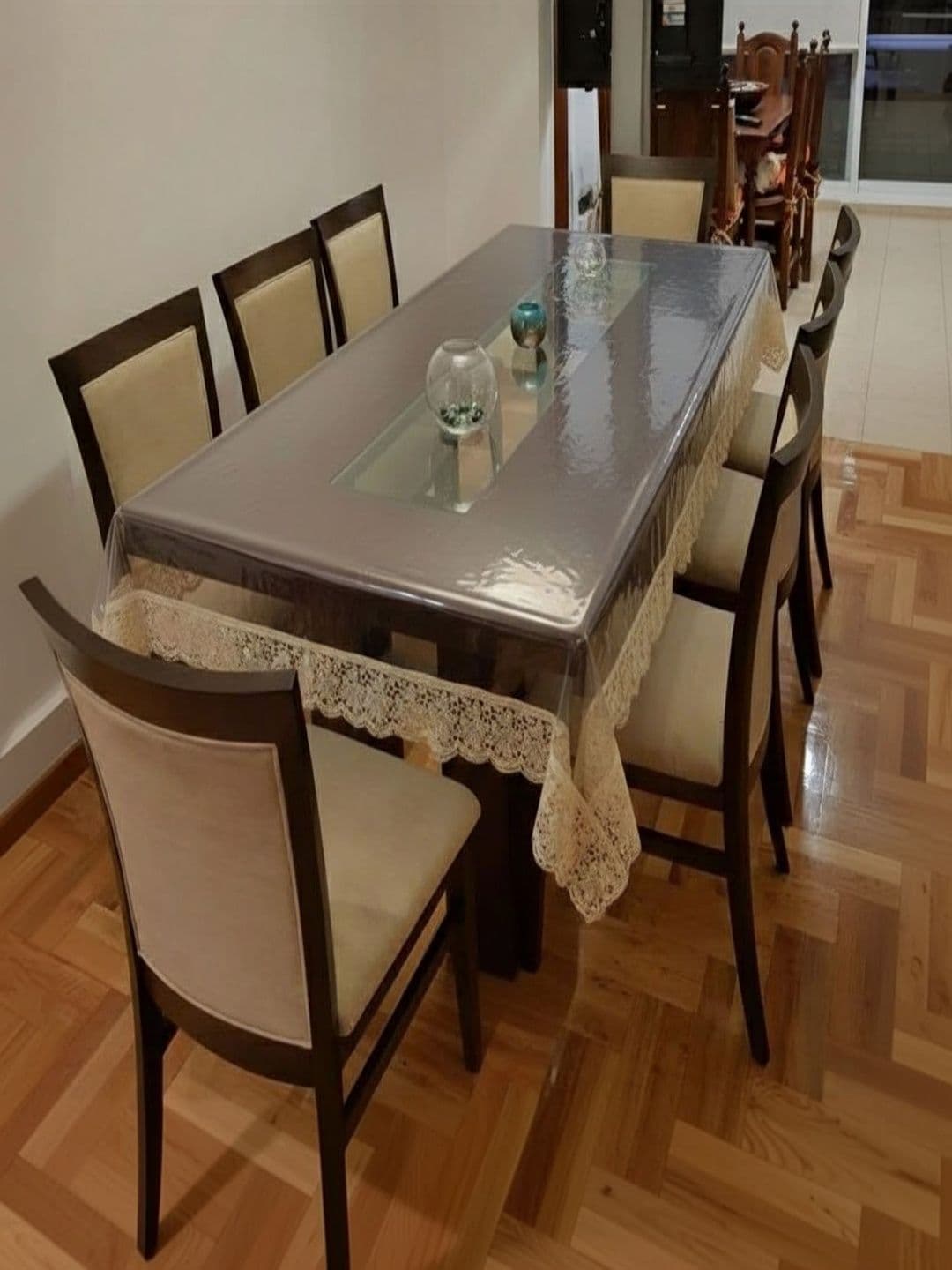 vstucart Gold-Toned Waterproof 6-Seater Table Cover - view 1