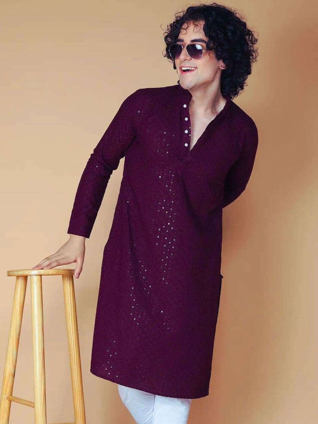 Anouk Men Embroidered Mirror Work Kurta - view 1