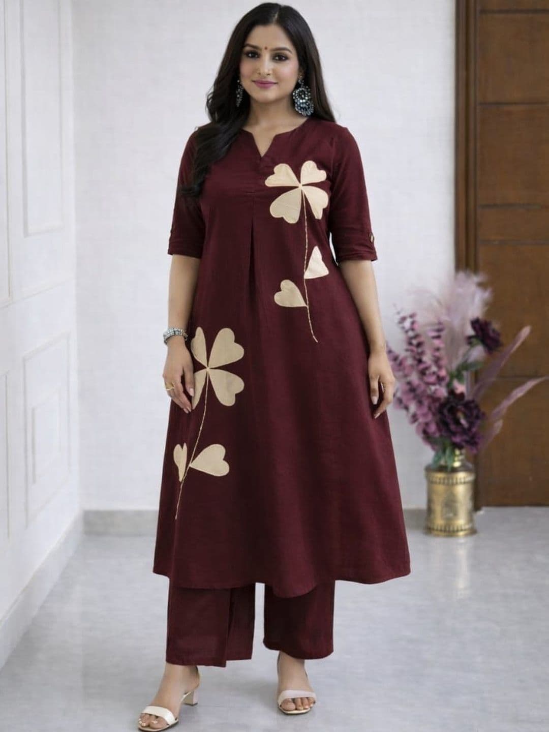 Vogue by Avantika Women Floral Printed Regular Pure Cotton Kurta with Trousers - view 1