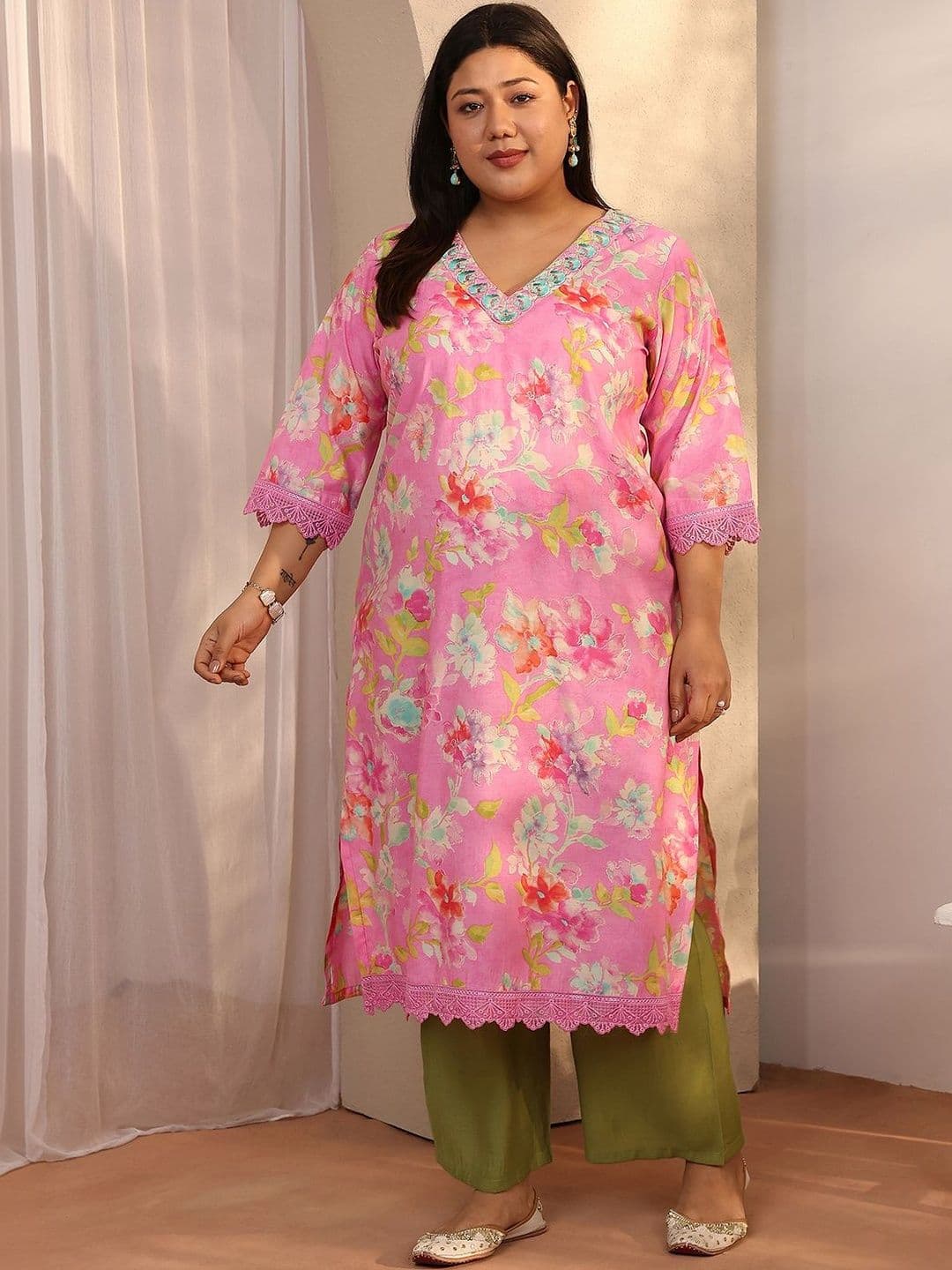 Extra Love By Libas Plus Size Women Floral Printed Thread Work Kurta - view 1