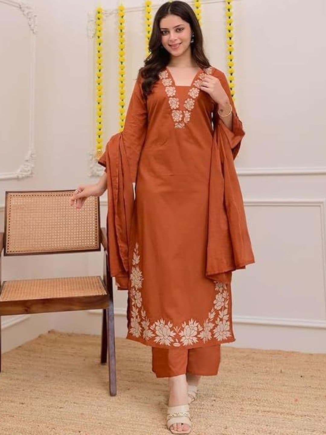 Keitra Women Ethnic Motifs Embroidered Thread Work Pure Silk Kurta with Palazzos & Dupatta - view 1