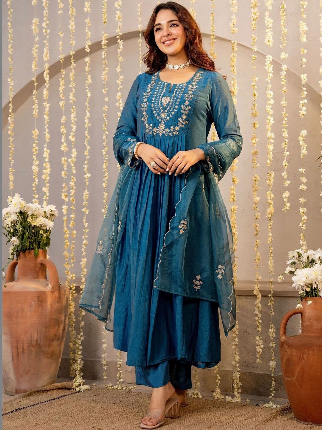 Keitra Women Ethnic Motifs Embroidered Thread Work Pure Silk Kurta with Trousers & Dupatta - view 1