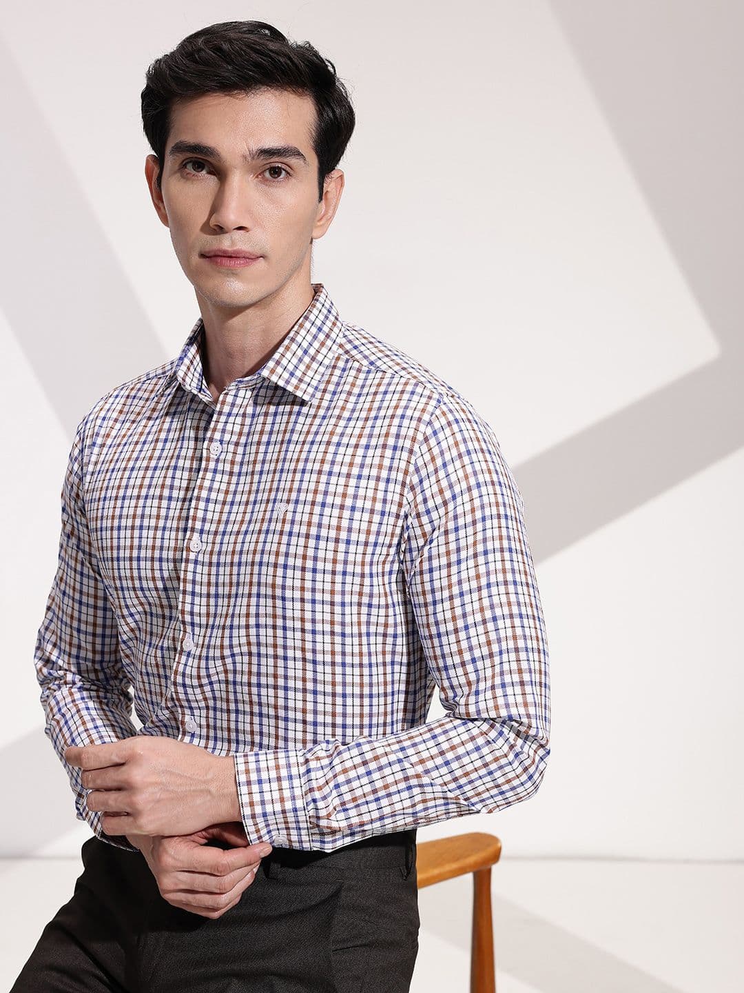 INVICTUS Urban Slim Fit Checked Formal Shirt - view 1
