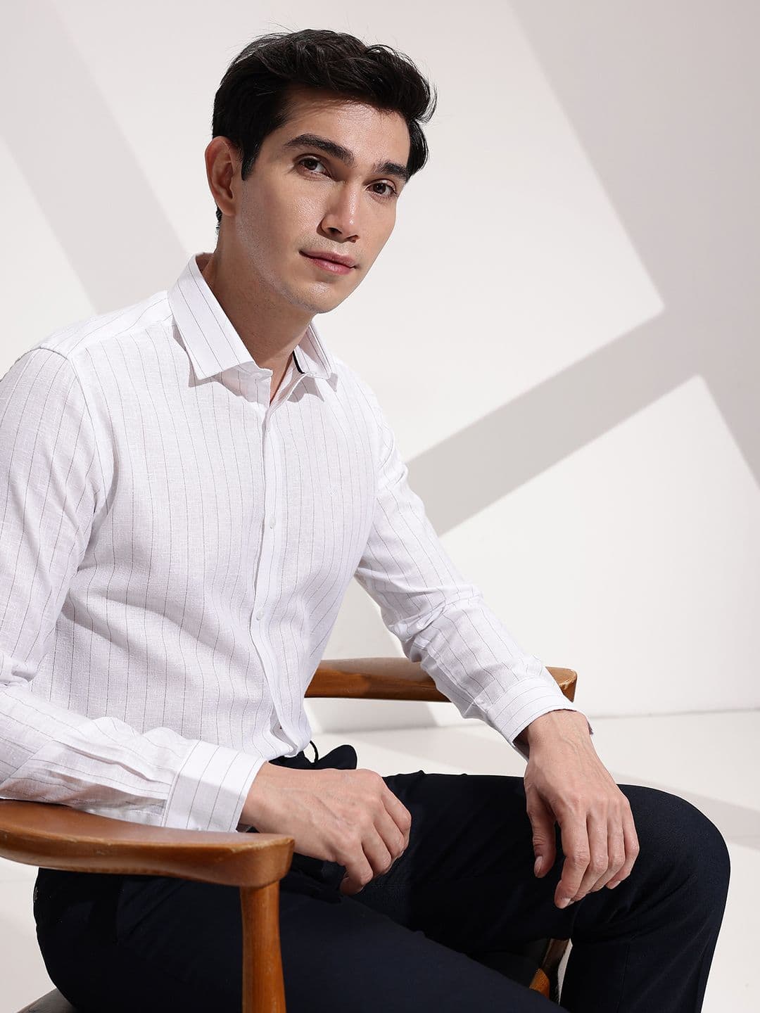 INVICTUS Urban Slim Fit Striped Formal Shirt - view 1