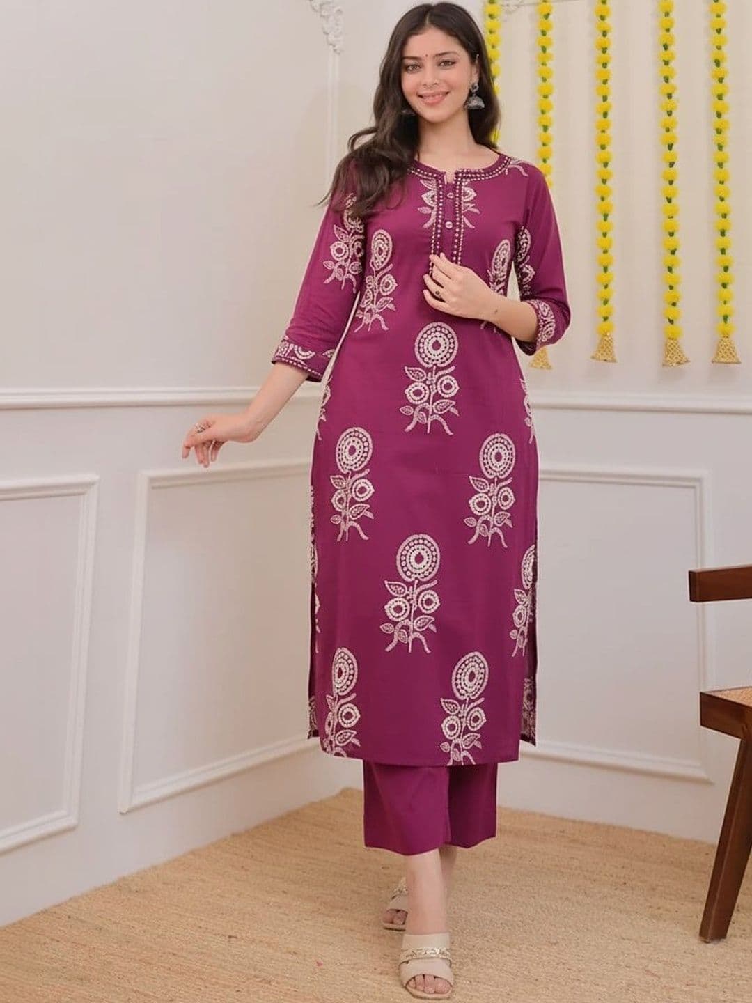 RR SA KURTIS Women Floral Printed Floral Kurta - view 1
