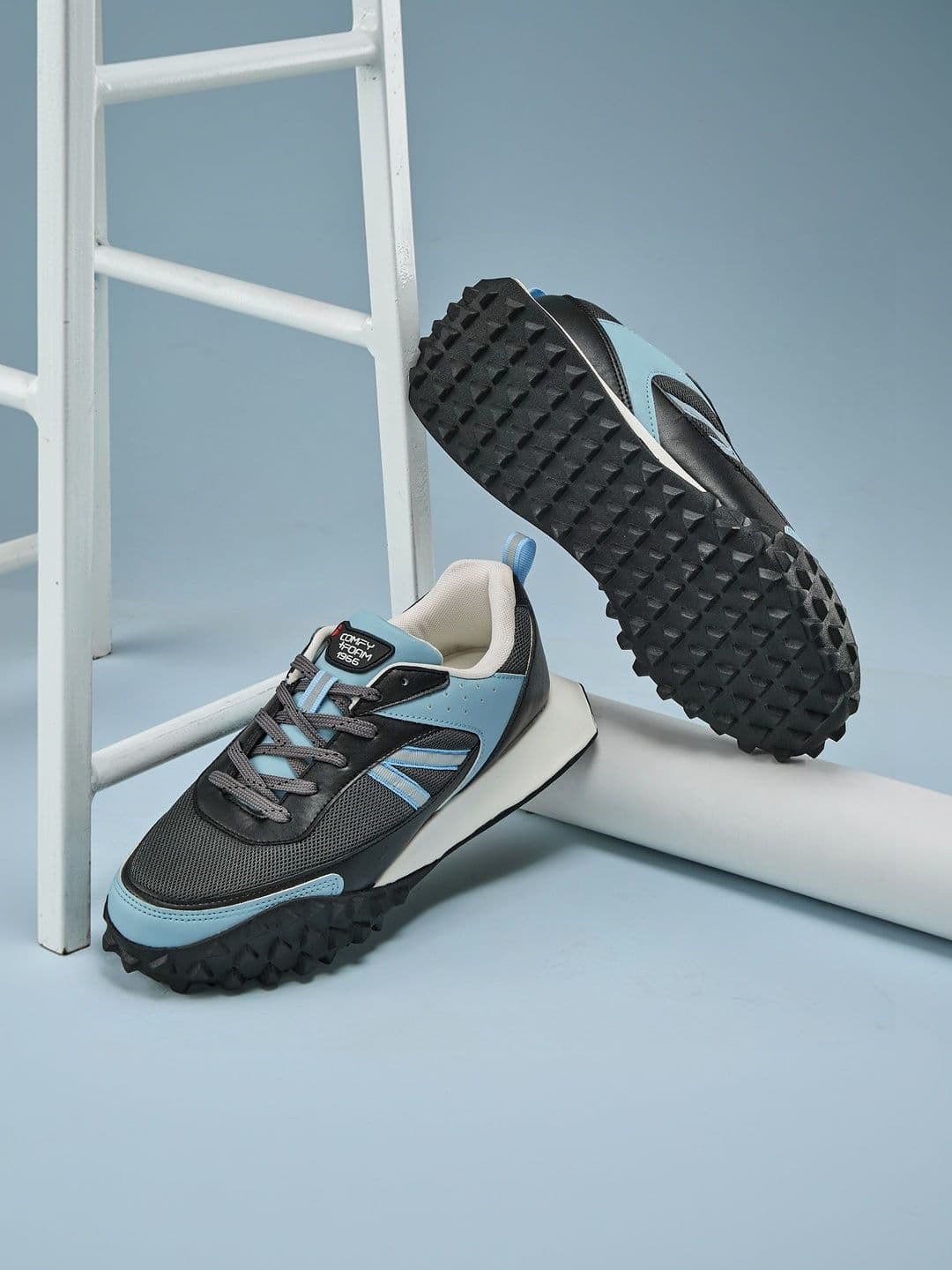 Duke Men Colourblocked Sneakers - view 1