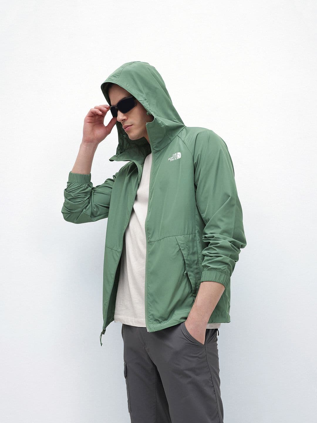 The North Face Brand Logo Brand Logo Detail UPF 50+Flash Dry Windcheater Hooded Jacket - view 1