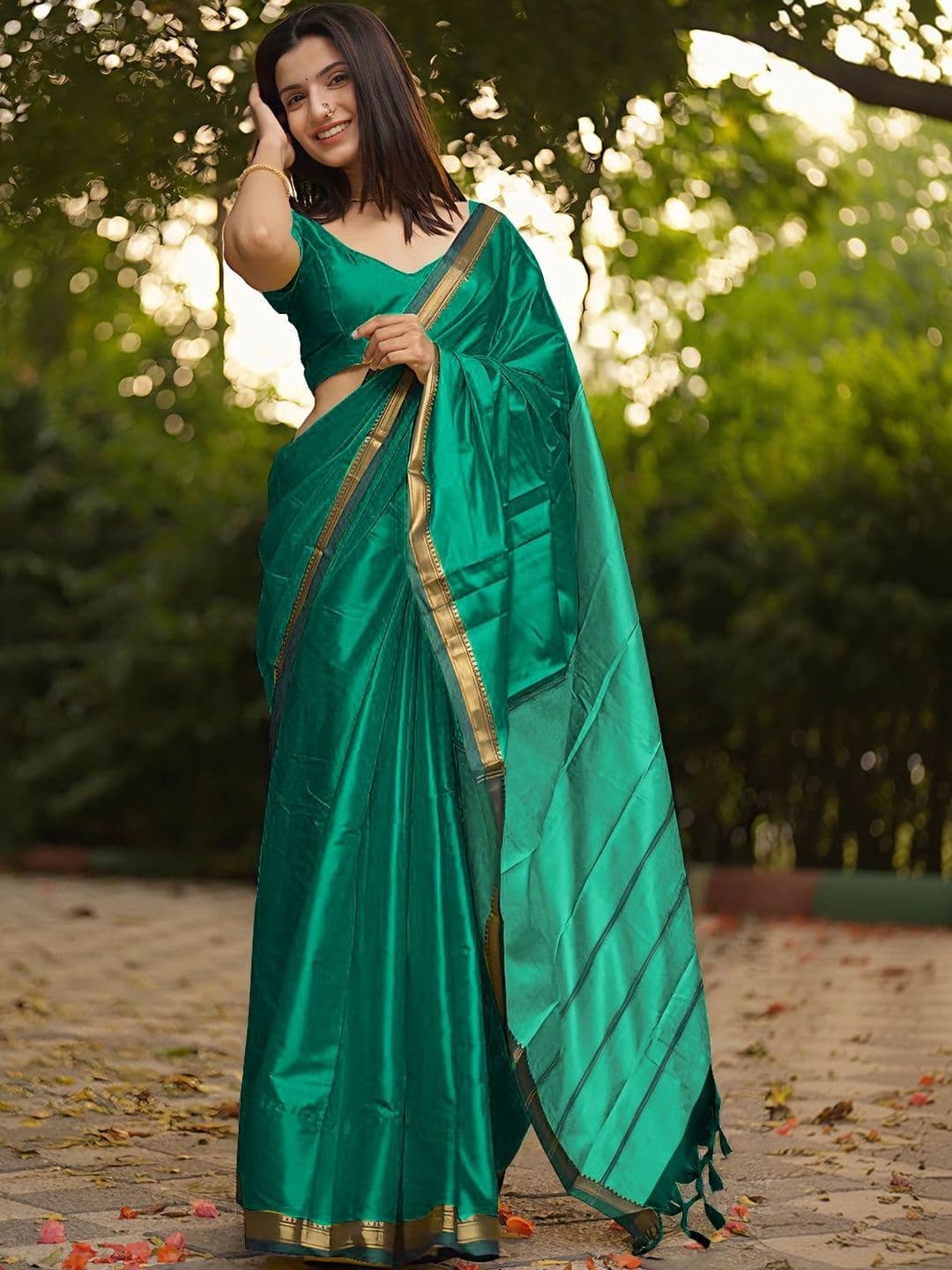 HERE&NOW Zari Silk Cotton Gadwal Saree - view 1