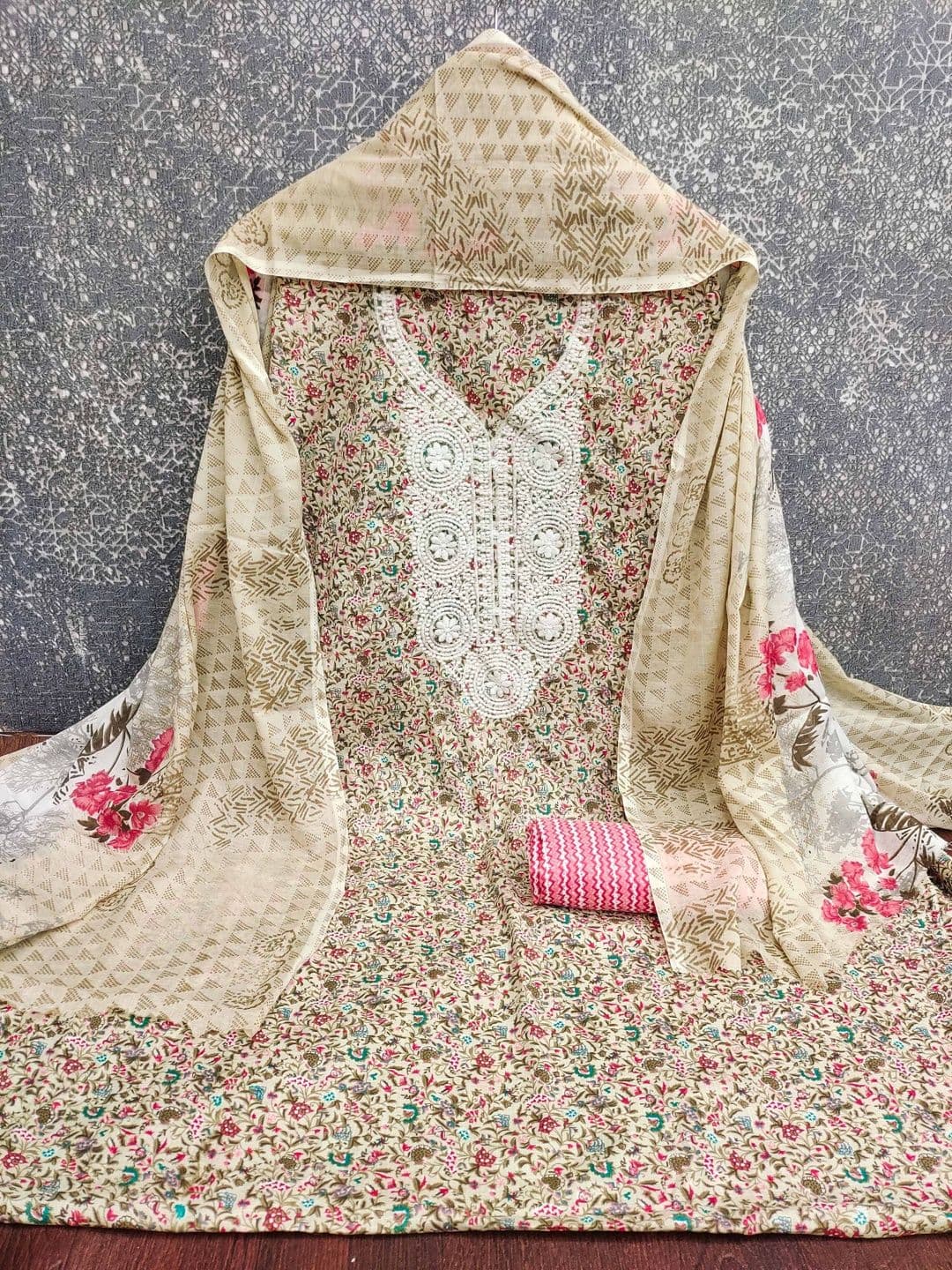 Maroosh Printed Pure Cotton Unstitched Dress Material - view 1