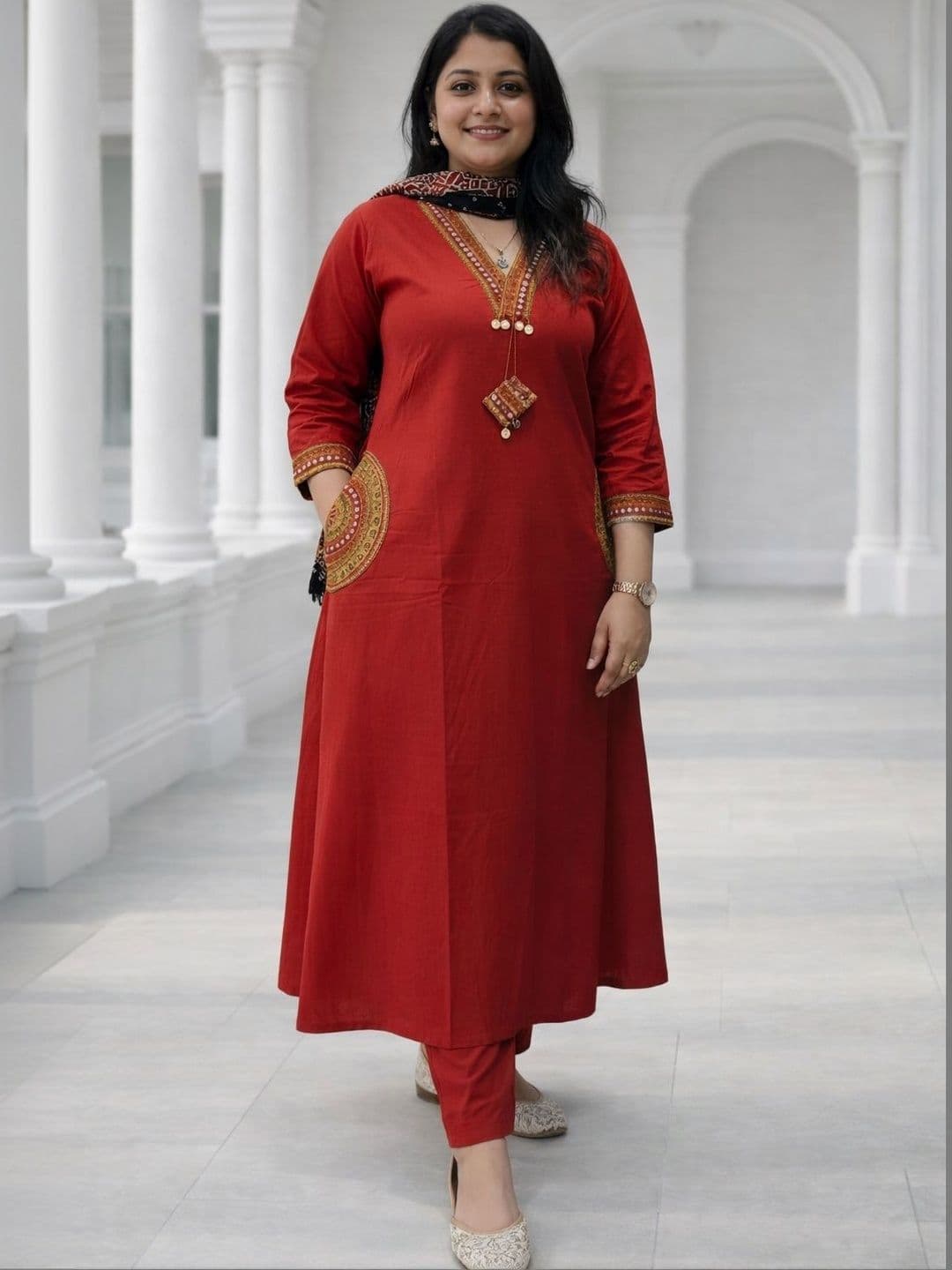 Aaradhiya Creation Women Ethnic Motifs Embroidered Regular Thread Work Kurta with Trousers & With Dupatta - view 1
