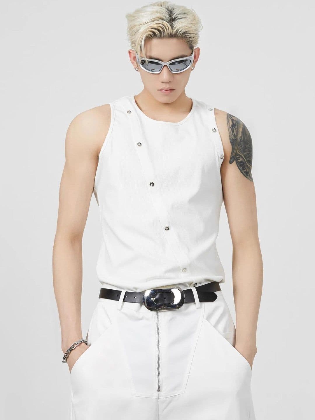 ANDREW HILL Men Pockets T-shirt - view 1