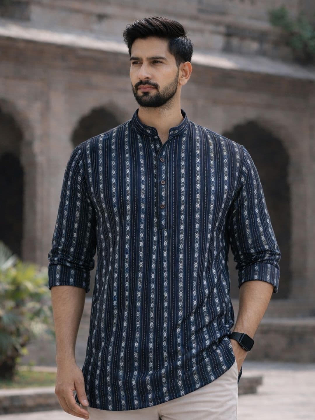LADSLOOM Men Printed Thread Work Kurta - view 1