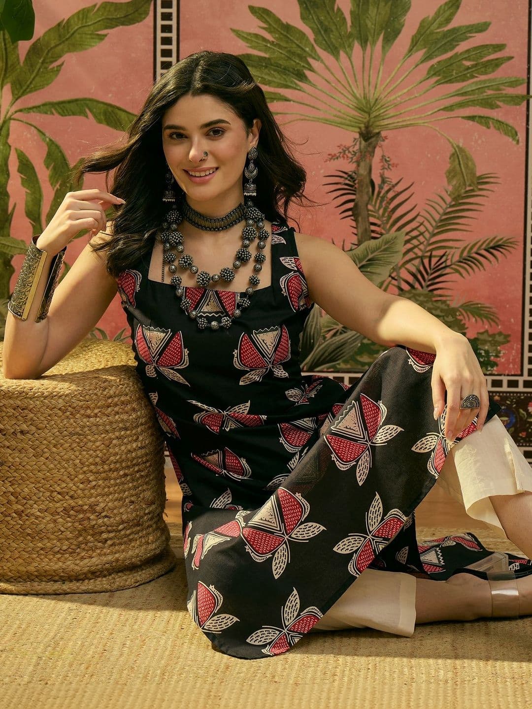 Sangria Printed Cotton Square Neck Straight Kurta - view 1