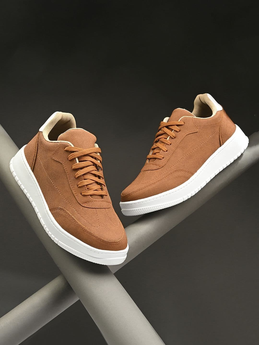 The Roadster Lifestyle Co Men Round Toe Lightweight Lace-Ups Sneakers - view 1