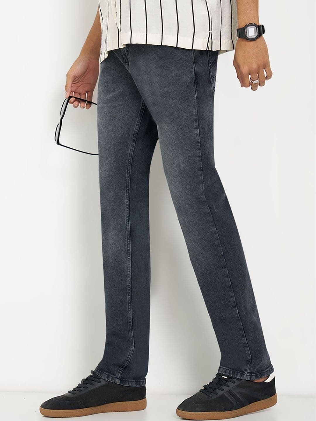 SF JEANS by Pantaloons Men Relaxed Fit Mid-Rise Light Fade Jeans - view 1