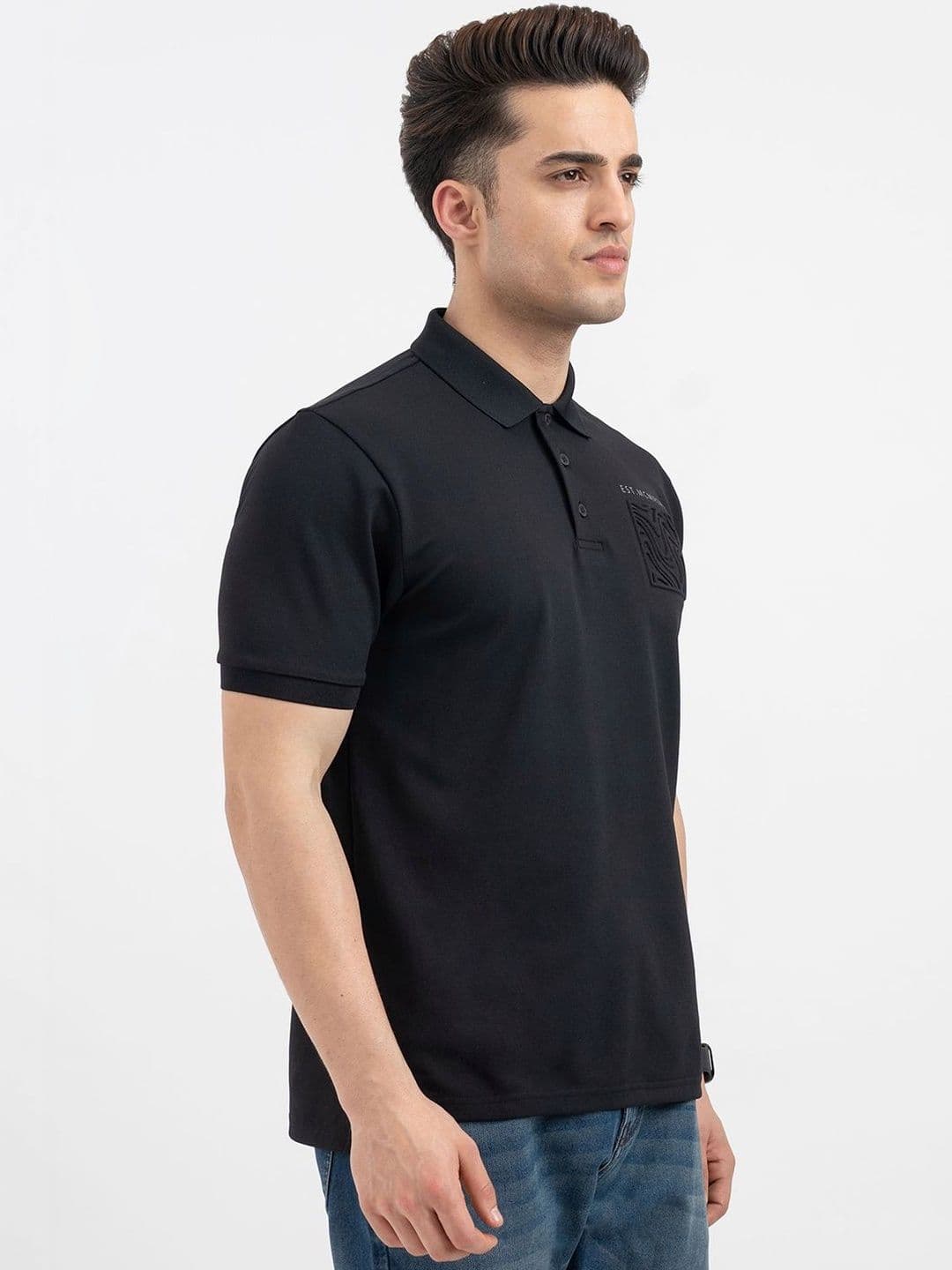 Red Tape Men Polo Collar T-shirt - view 1