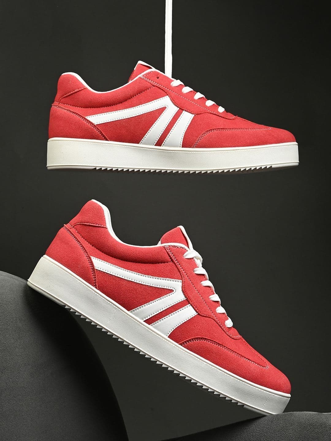 The Roadster Lifestyle Co Men Round Toe Lightweight Lace-Ups Sneakers - view 1
