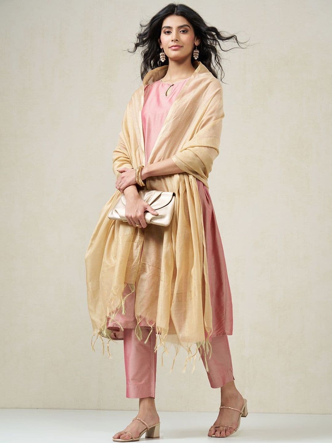 RANGMANCH BY PANTALOONS Striped Dupatta - view 1