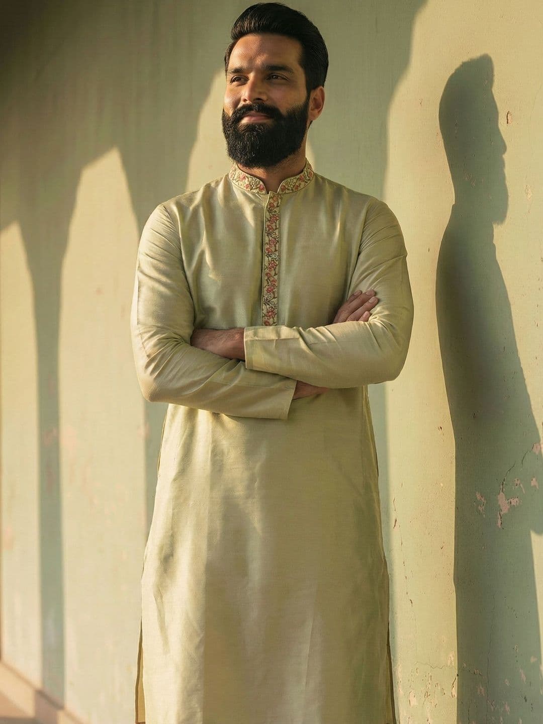 KISAH Men Green Mandarin Collar Solid Kurta - view 1