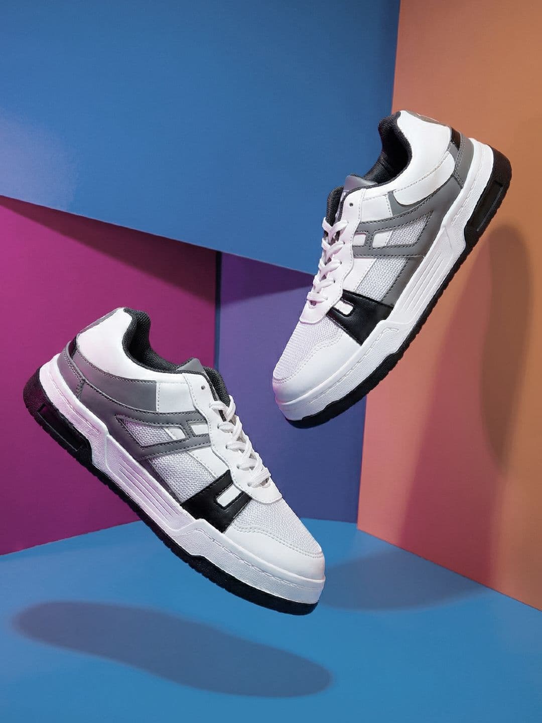 Kook N Keech Men Colourblocked Sneakers - view 1