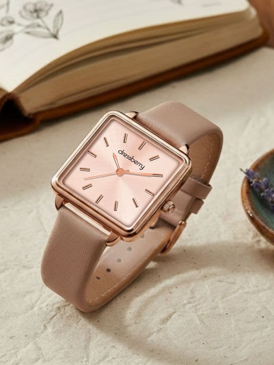 DressBerry Women Dial & Leather Straps Analogue Watch HOBDB-507-BR - view 1