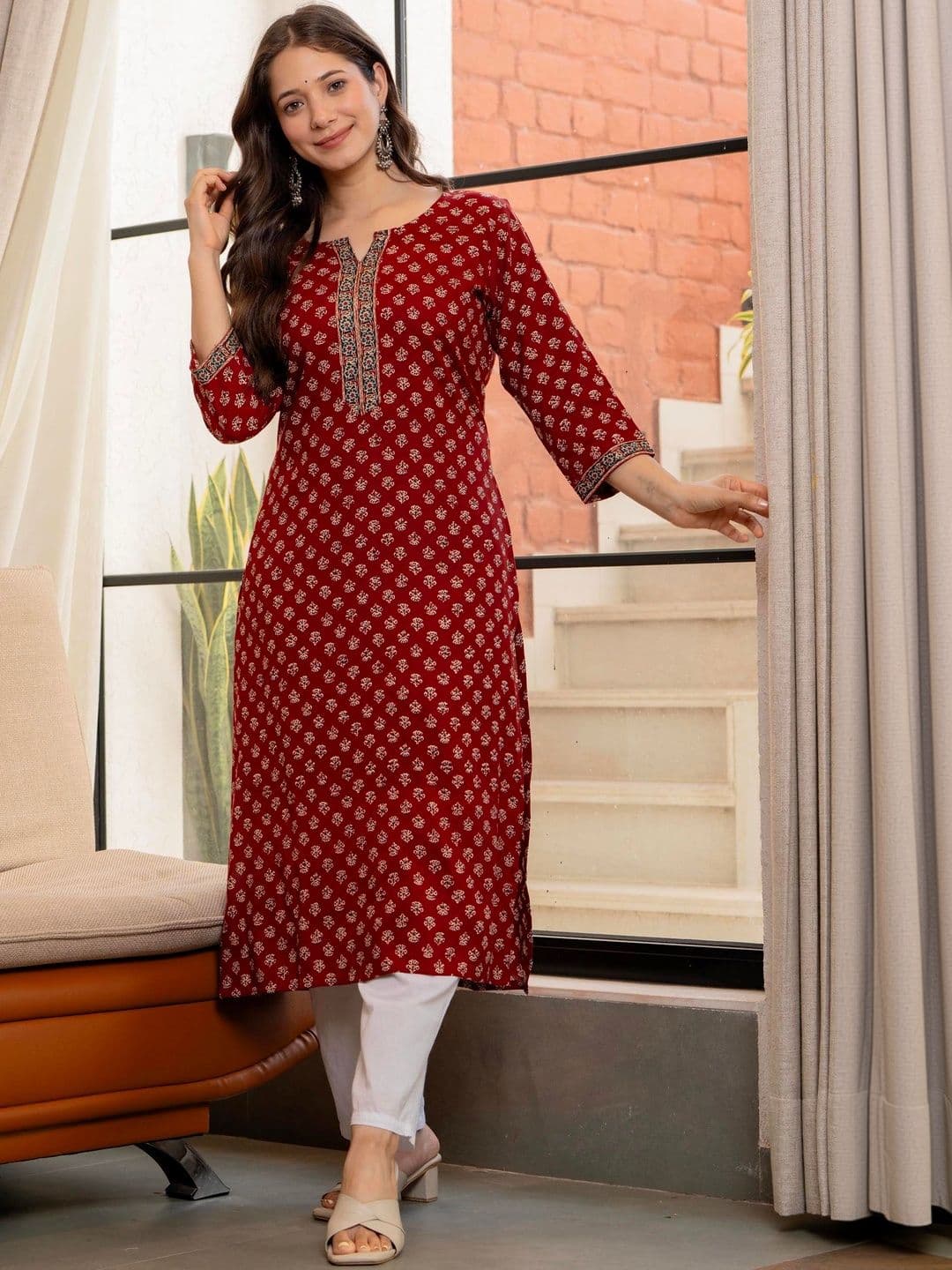 DORIYA Women Floral Printed Kurta - view 1