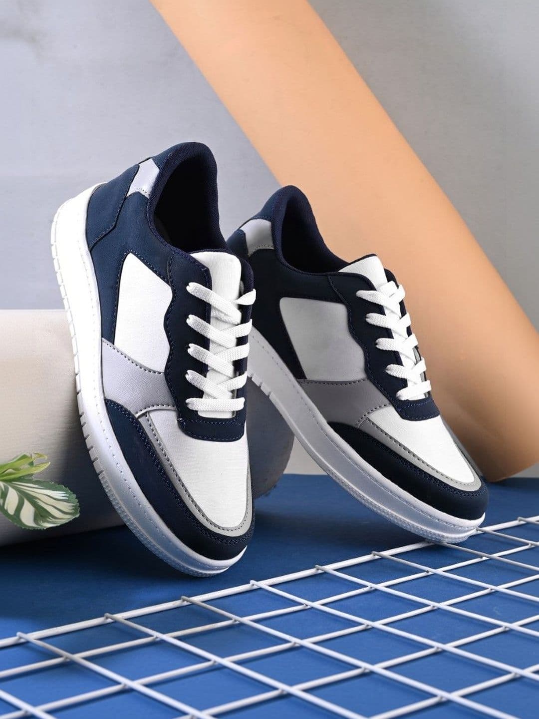 The Roadster Lifestyle Co Men Colourblocked Round Toe Lace-Ups Sneakers - view 1