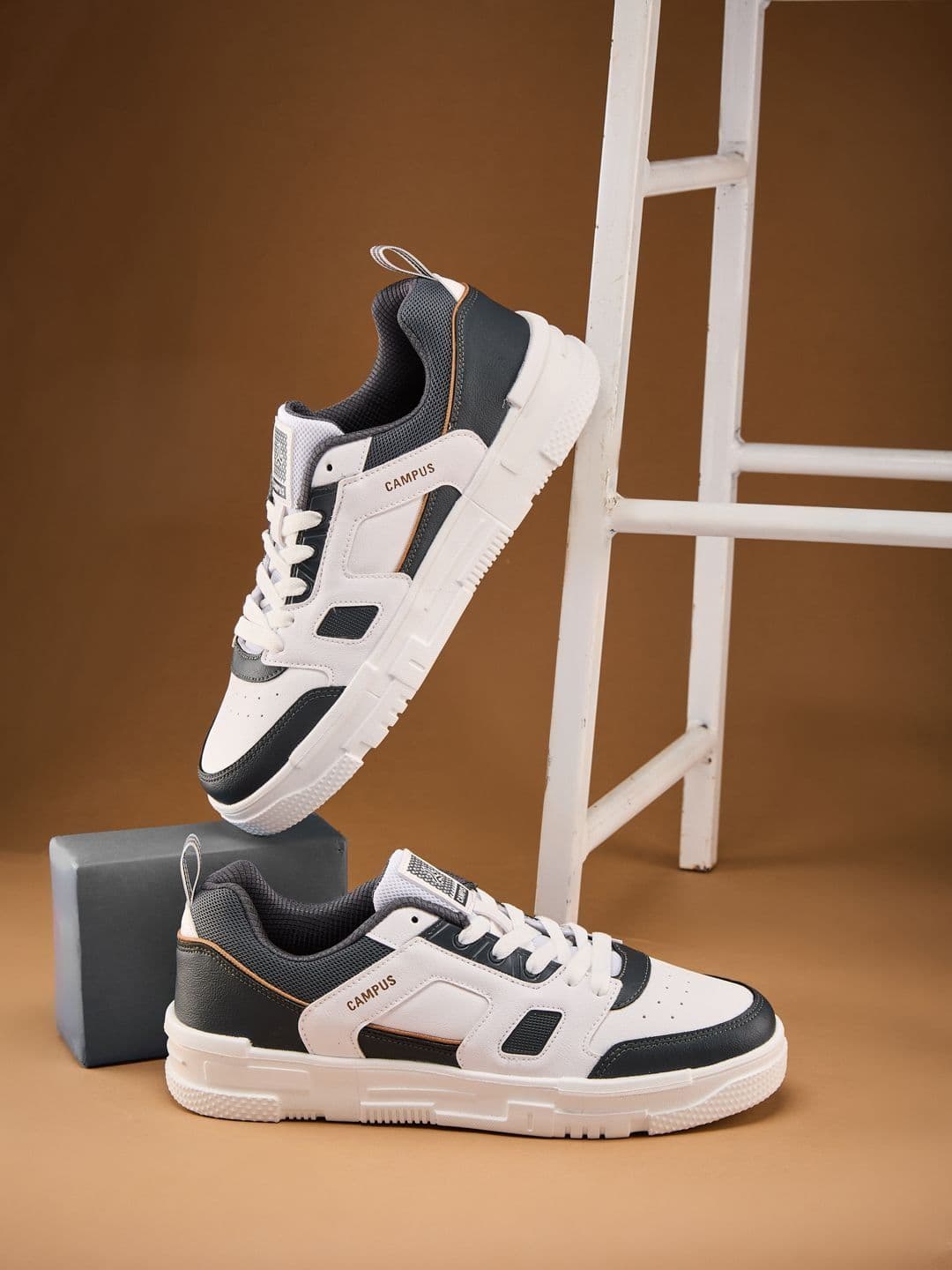 Campus STOMP Men Colourblocked Sneakers - view 1