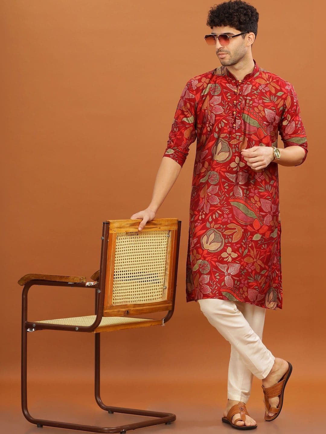 Anouk Mandarin Collar Floral Printed Straight Kurta - view 1