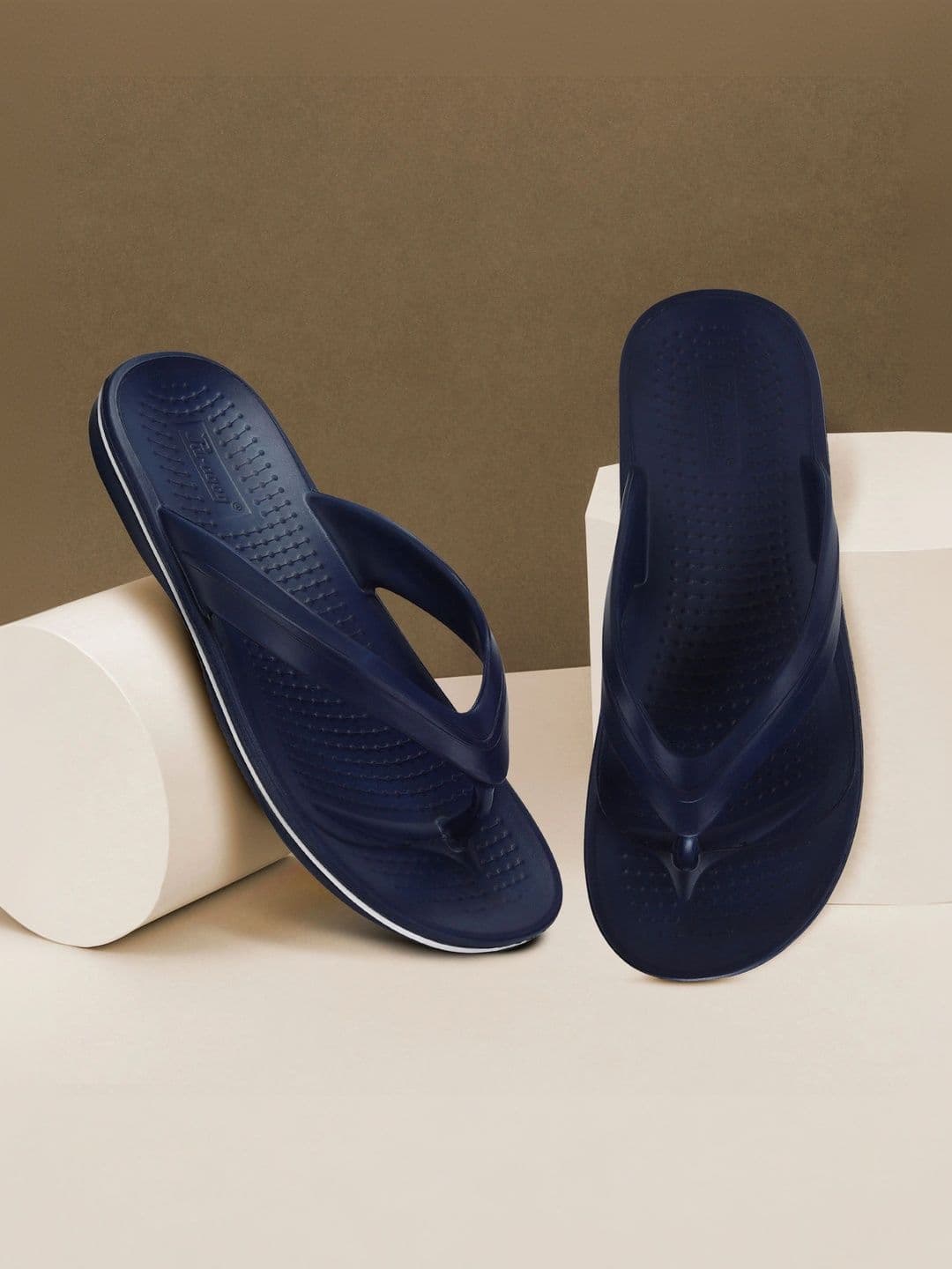 Paragon Men Thong Flip-Flops - view 1