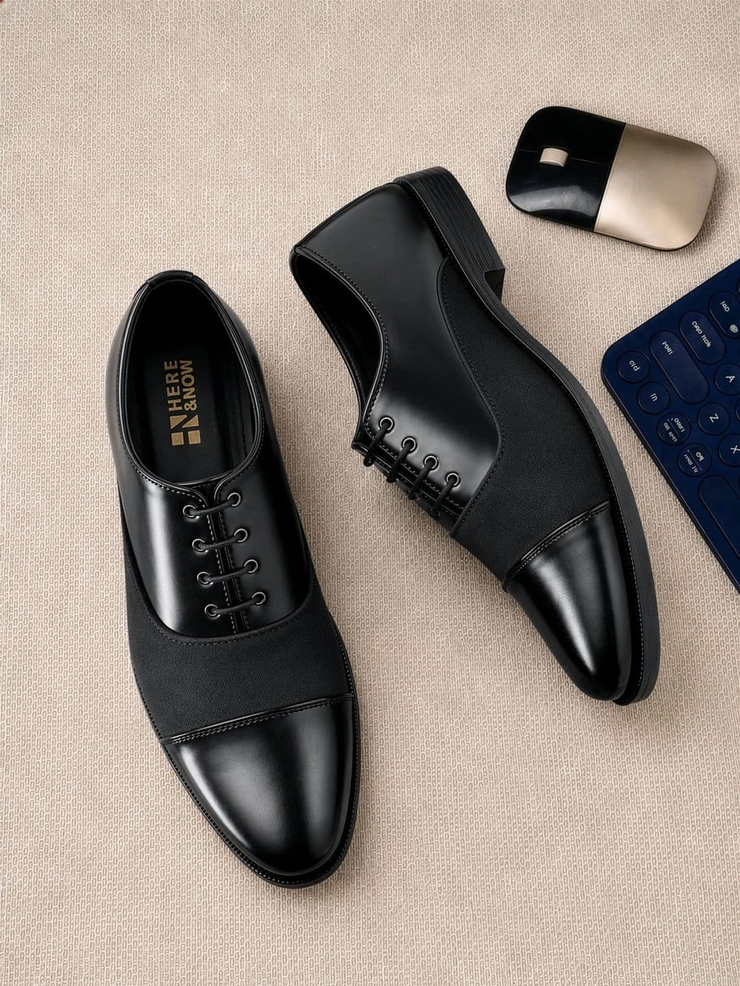 HERE&NOW Men Textured Pointed Toe Lace-Ups Formal Oxfords - view 1