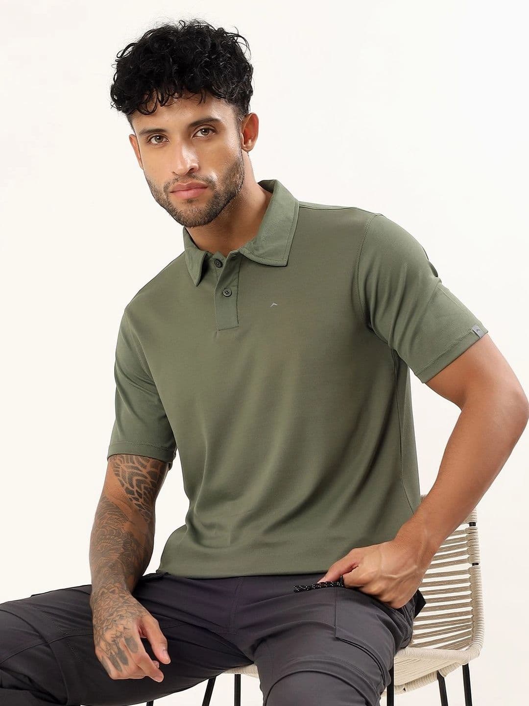 Adventra Sports Men Polo Collar T-shirt - view 1