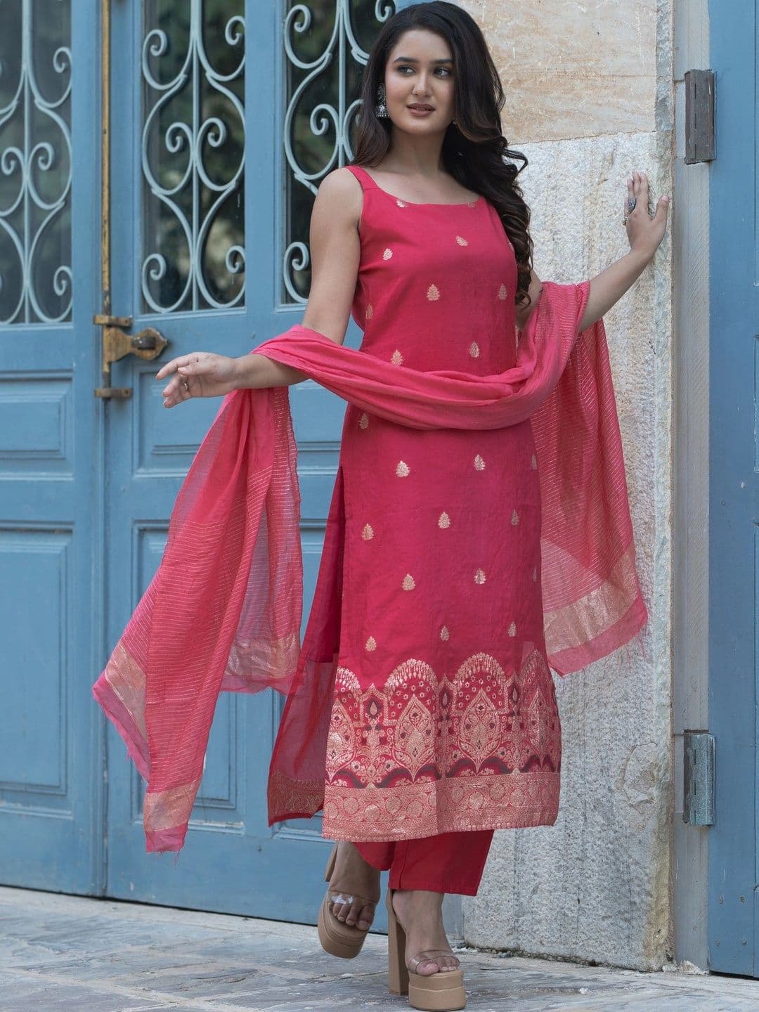 ASPORA Women Ethnic Motifs Regular Kurta with Trousers & With Dupatta - view 1
