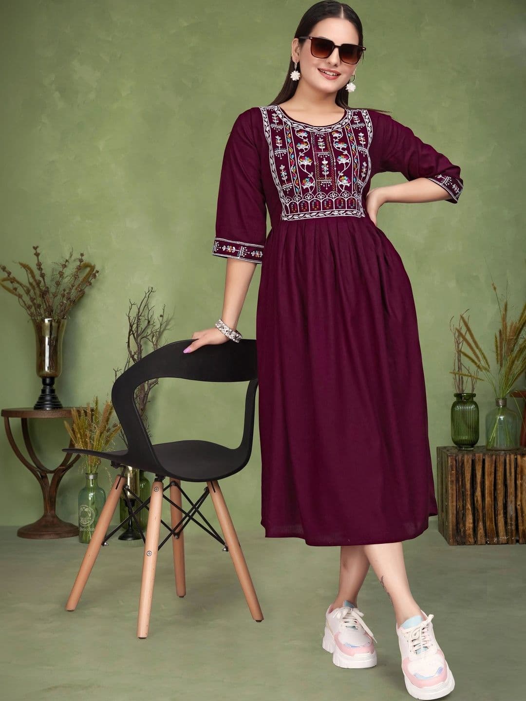Kalavritta Ethnic Motifs Embroidered A-Line Midi Dress - view 1