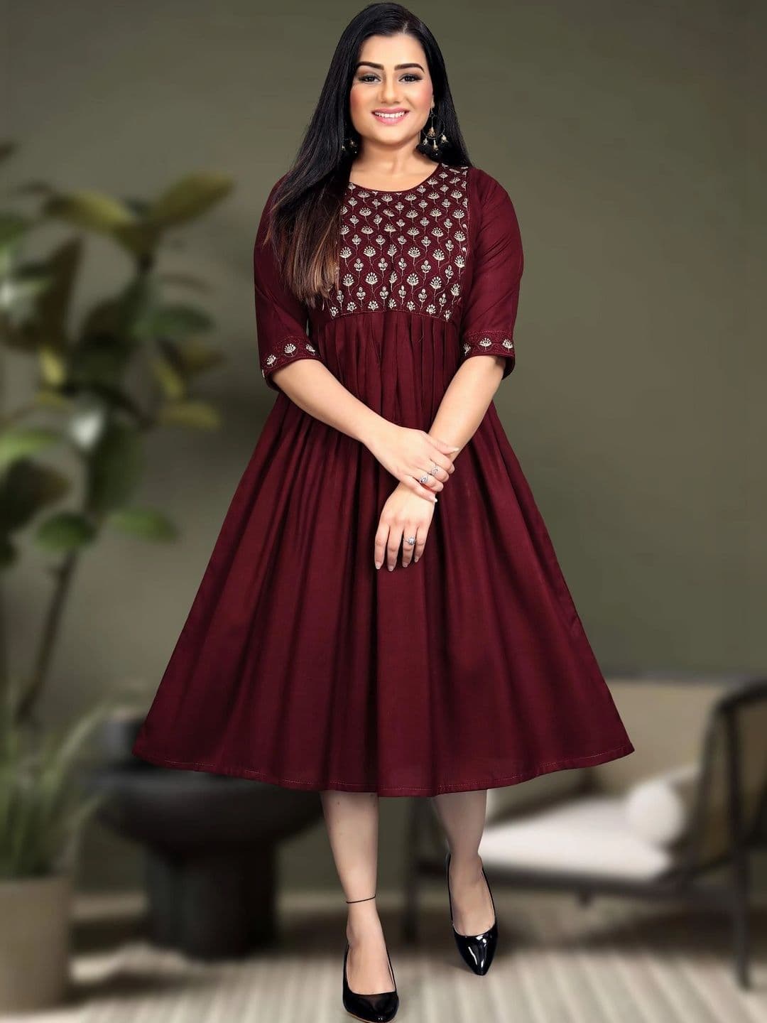 Kalavritta Ethnic Motifs Embroidered Maternity A-Line Dress - view 1