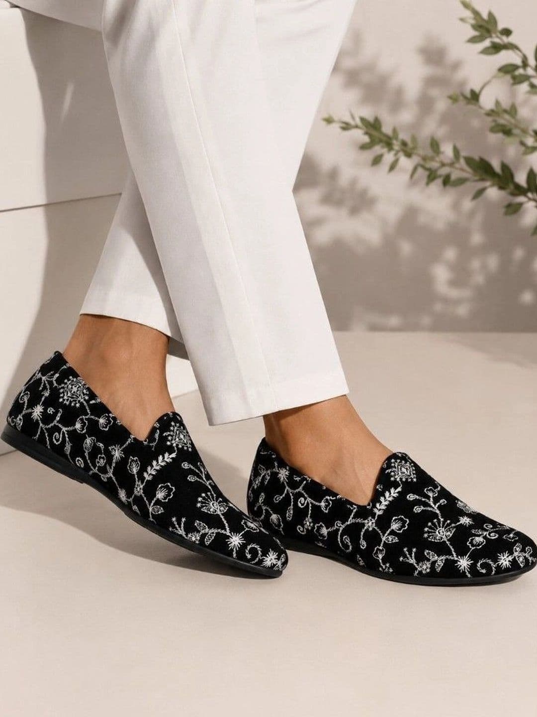 House of Pataudi Men Woven Design Loafers - view 1