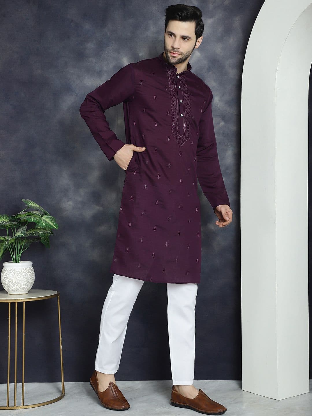 Anouk Ethnic Motifs Mandarin Collar Cotton Silk Straight Kurta - view 1