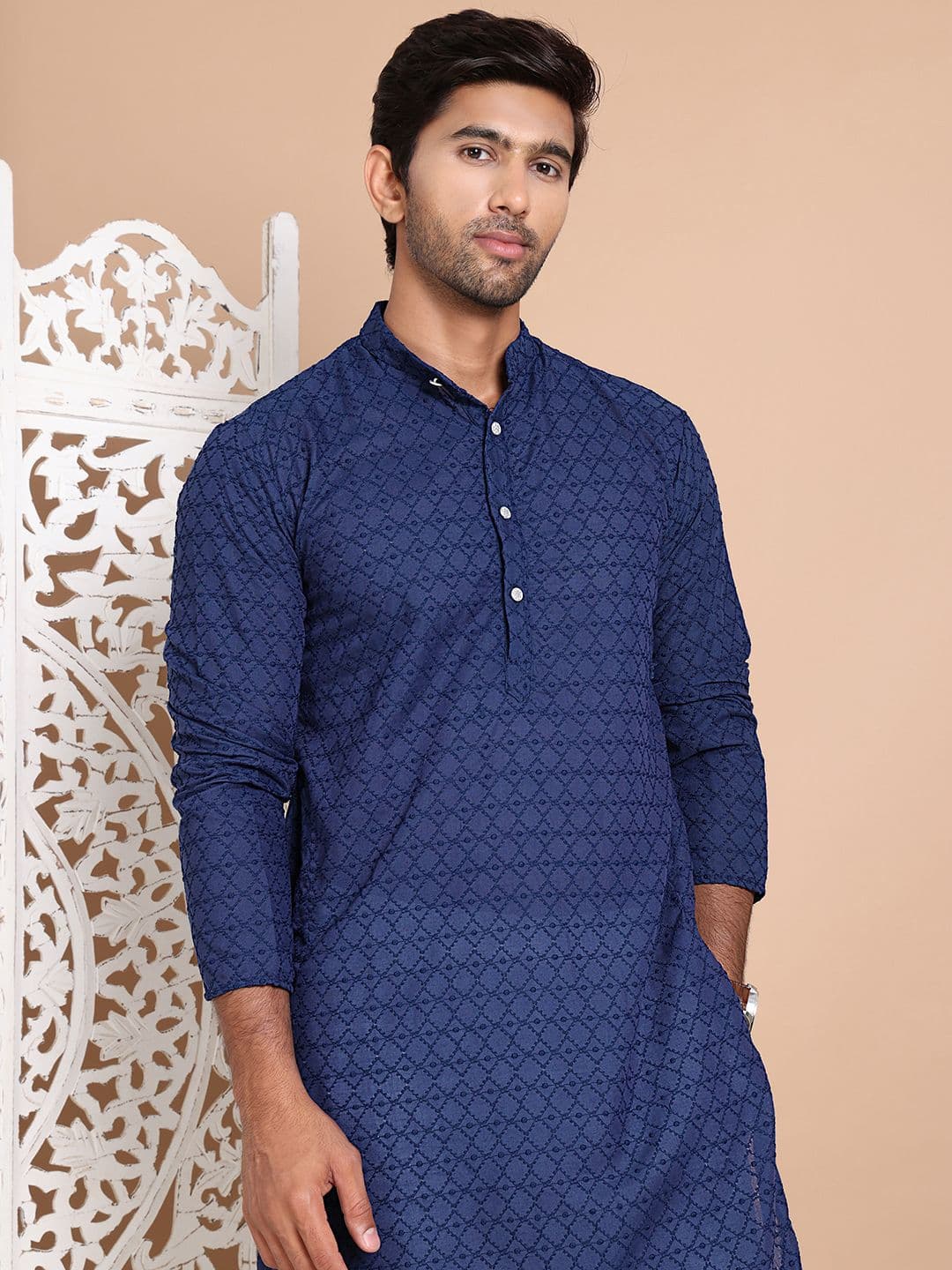Anouk Men Geometric Embroidered Chikankari Kurta - view 1
