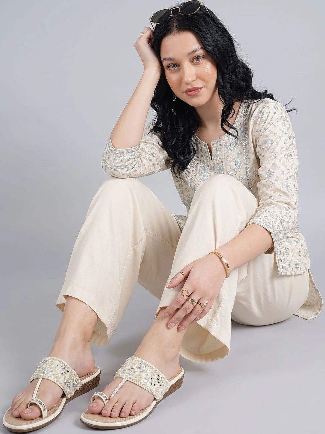 TRIKSY Women Embellished Ethnic One Toe Flats - view 1