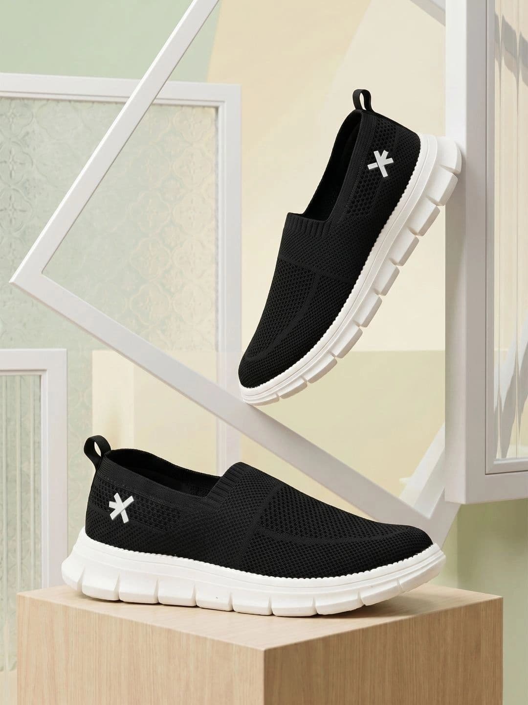 HRX by Hrithik Roshan Men Textile Running Shoes - view 1