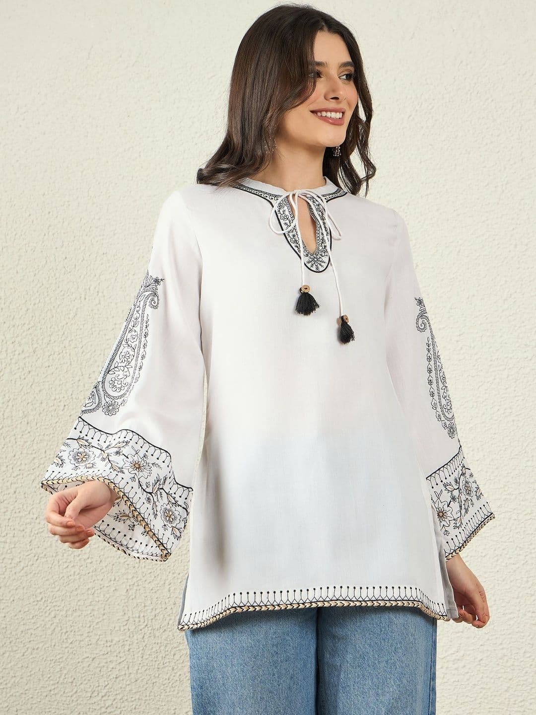 Anouk Ethnic Motifs Embroidered Thread Work Chanderi Silk Thread Work Kurti - view 1
