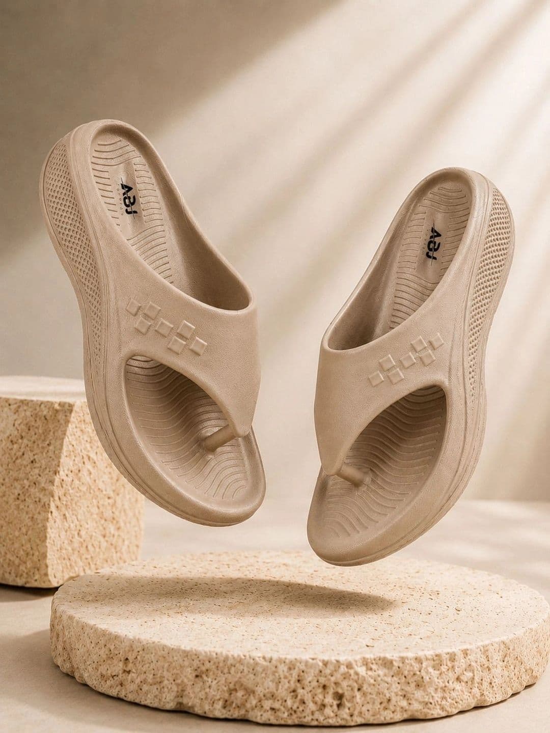 ABJ Fashion Men Thong Flip-Flops - view 1