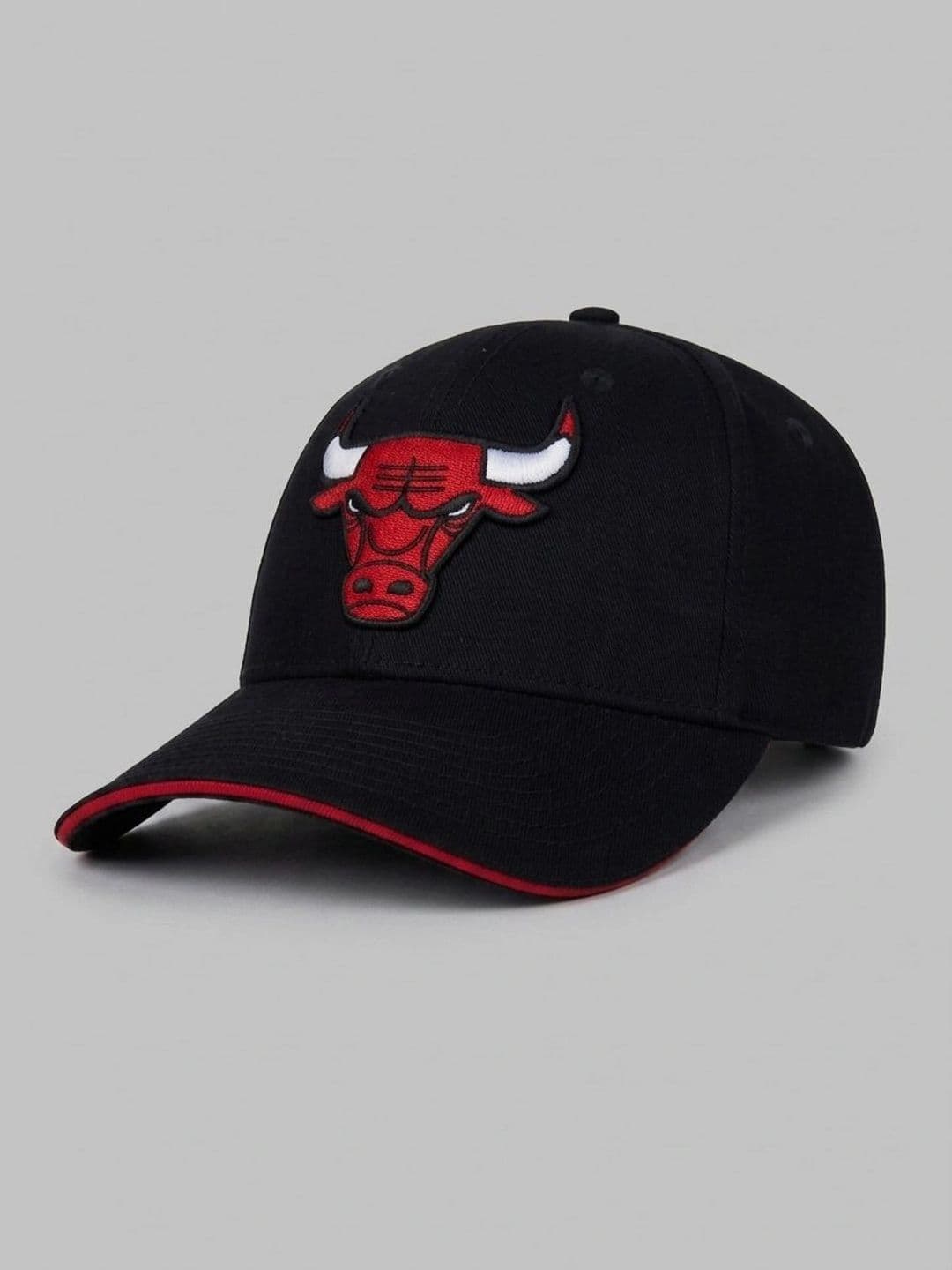NBA Men Chicago Bulls Baseball Adjustable Cap - view 1