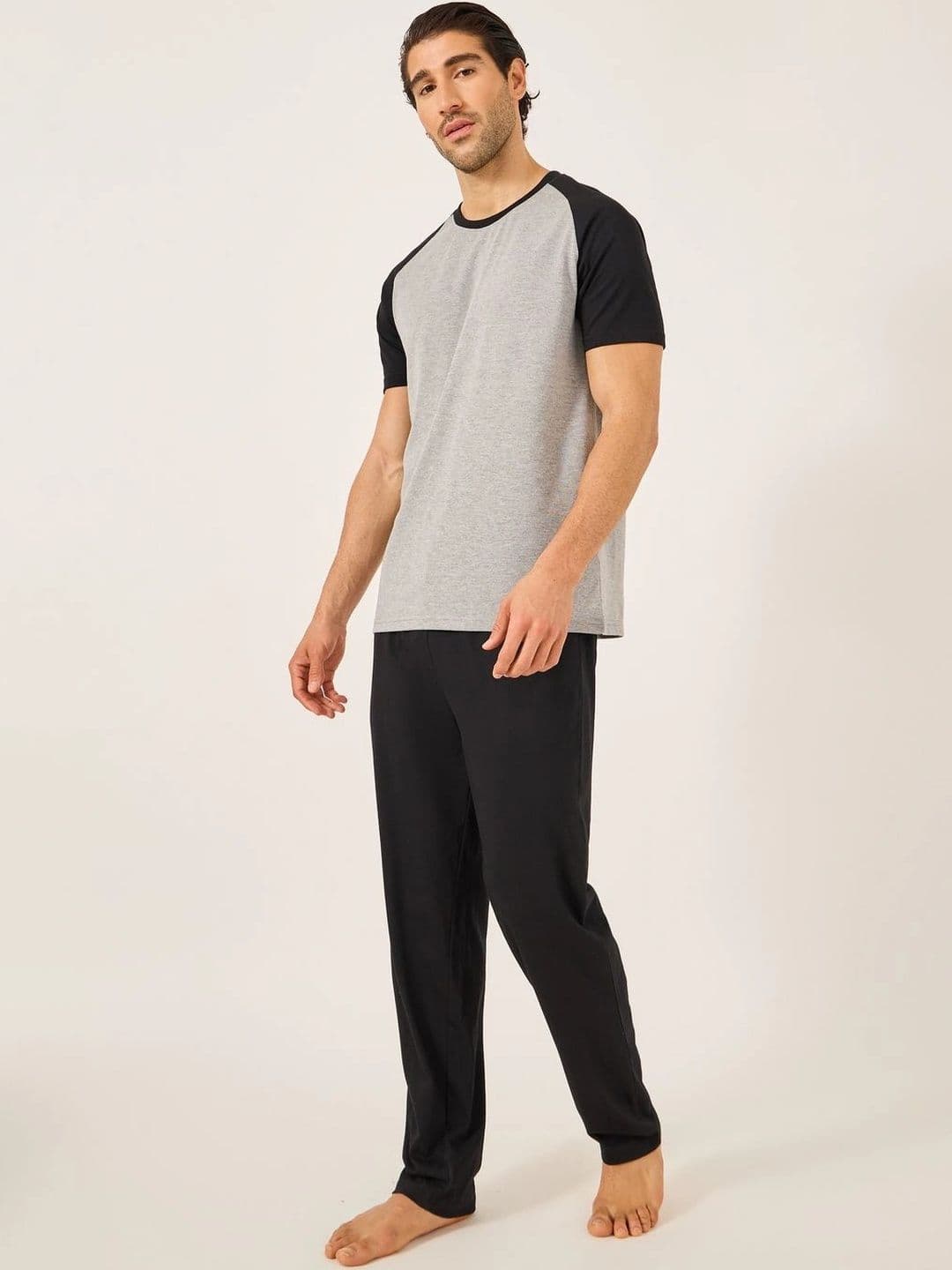 Styli Men Colourblocked T-Shirt & Pyjamas Night suit - view 1