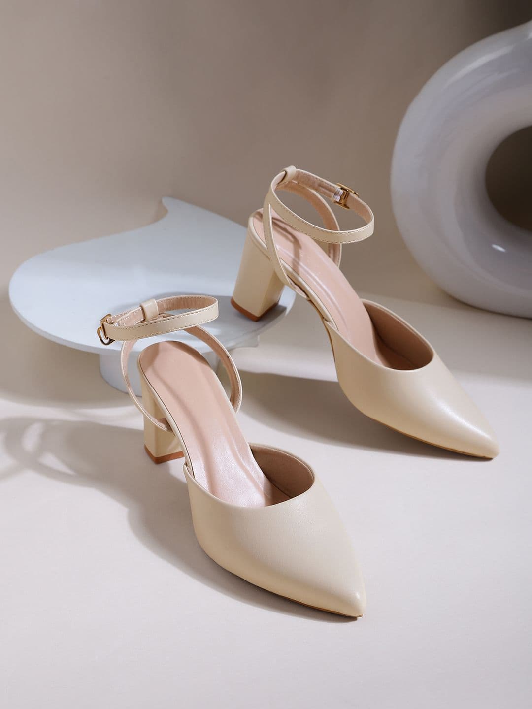DressBerry Solid PU Slim Corporate Heel - view 1